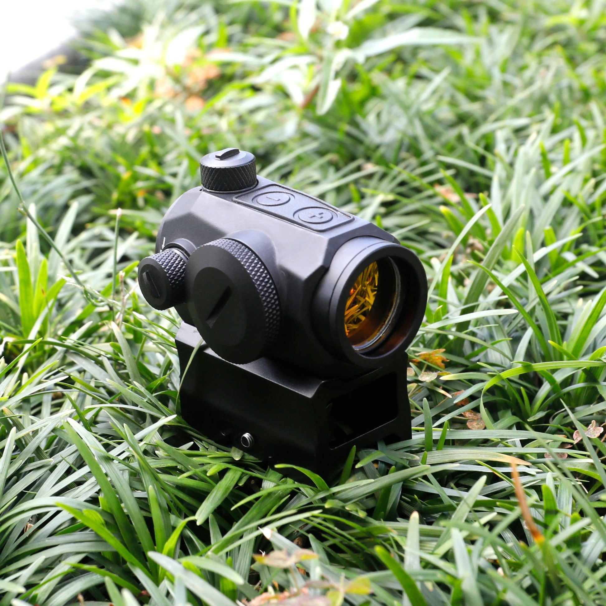 McJ Compact Red Dot – Mounting Rail View (No Firearm Shown)
